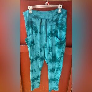 All in Motion Teal tie-dye pants